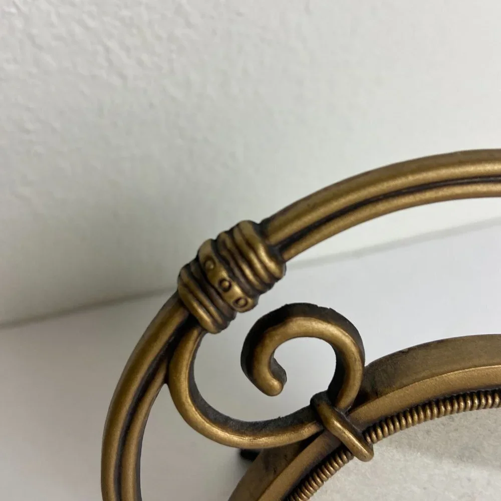 Vintag 1993s  Bronze Metal  Oval Picture Frame